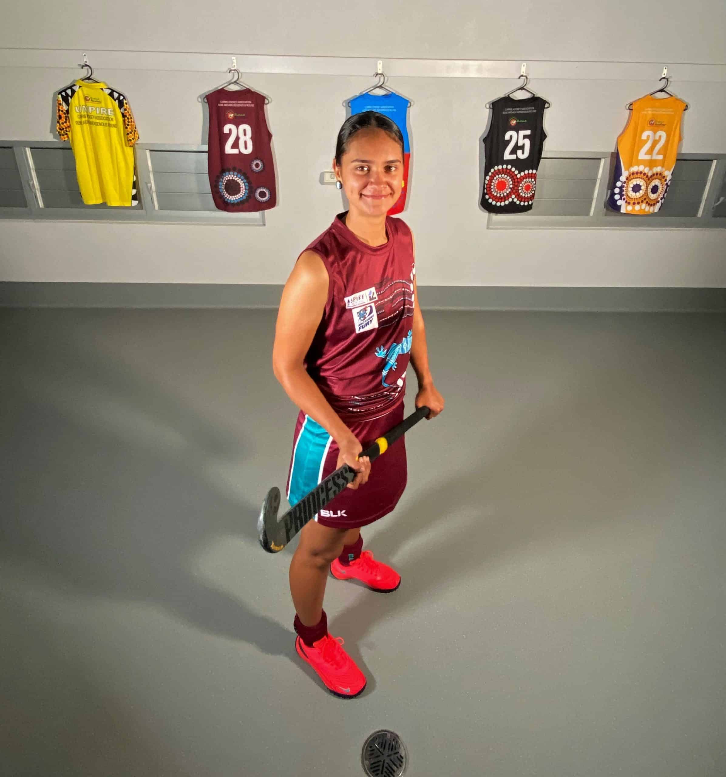 Jess Boy from Gulf playing hockey
